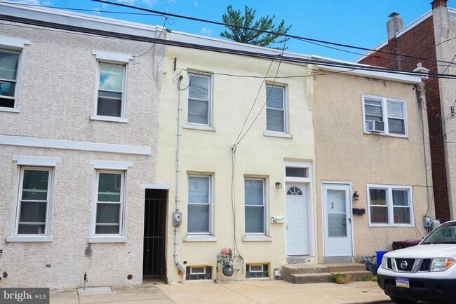 41 W Front St in Bridgeport, PA - Building Photo - Building Photo