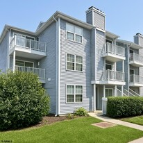372 Heather Croft in Egg Harbor Township, NJ - Building Photo