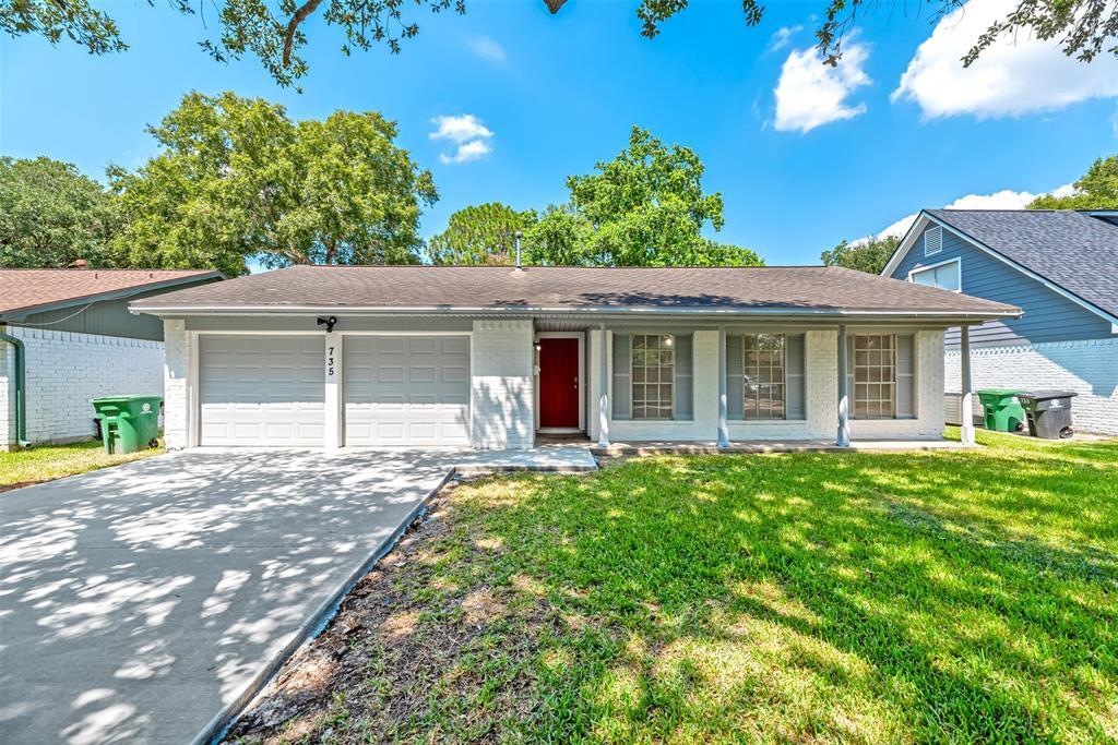 735 Reseda Dr in Houston, TX - Foto de edificio