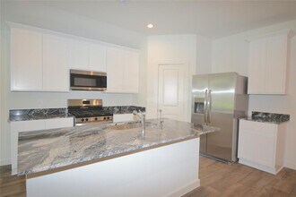 1707 Stelvio Pass Dr in Richmond, TX - Building Photo - Building Photo