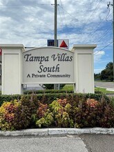 4517 W La Villa Ln in Tampa, FL - Building Photo - Building Photo