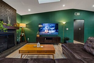 4802 Oldfort Hill Dr, Unit SI ID1492696P in Austin, TX - Building Photo