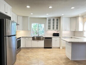 7885 Paseo Santa Cruz in Pleasanton, CA - Building Photo - Building Photo