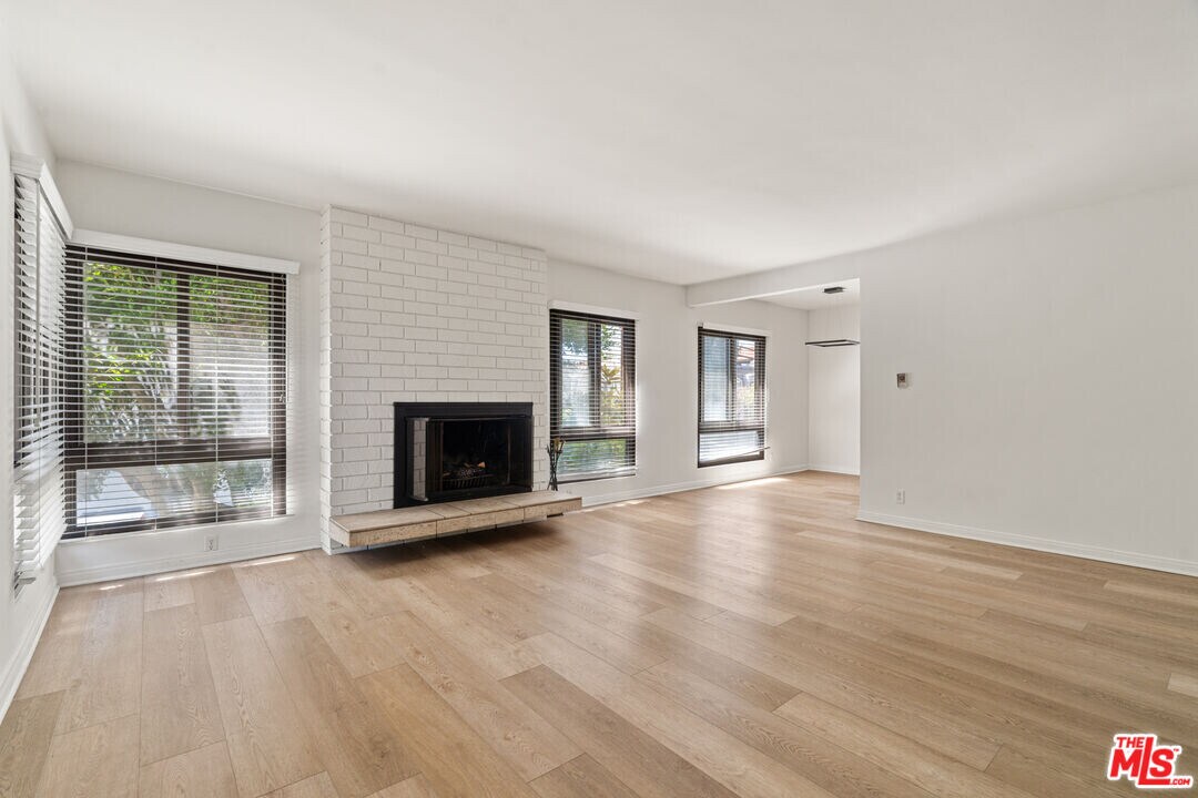 8630 Falmouth Ave in Los Angeles, CA - Building Photo