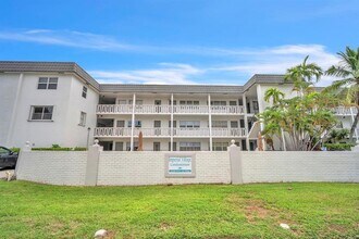 6200 NE 22nd Way in Fort Lauderdale, FL - Building Photo - Building Photo