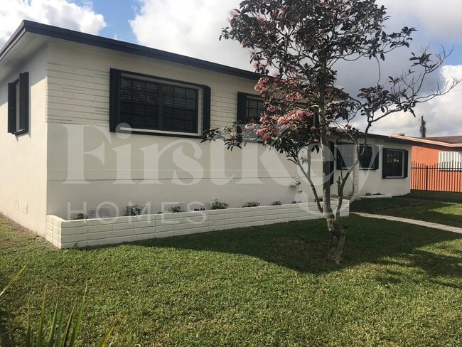 1420 NW 176th Terrace in Miami, FL - Building Photo - Building Photo