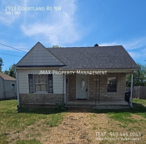 property at 2916 Courtland Rd NW