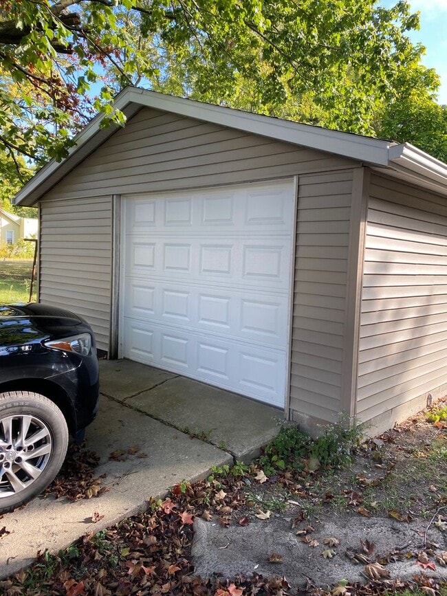 property at 1402 Kossuth St