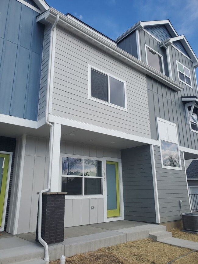 1534 Terry St in Longmont, CO - Building Photo - Building Photo