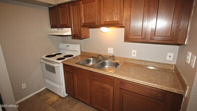 1726 E 6th Ave in Mesa, AZ - Building Photo - Building Photo