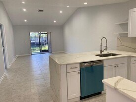 9973 Three Lakes Cir in Boca Raton, FL - Building Photo