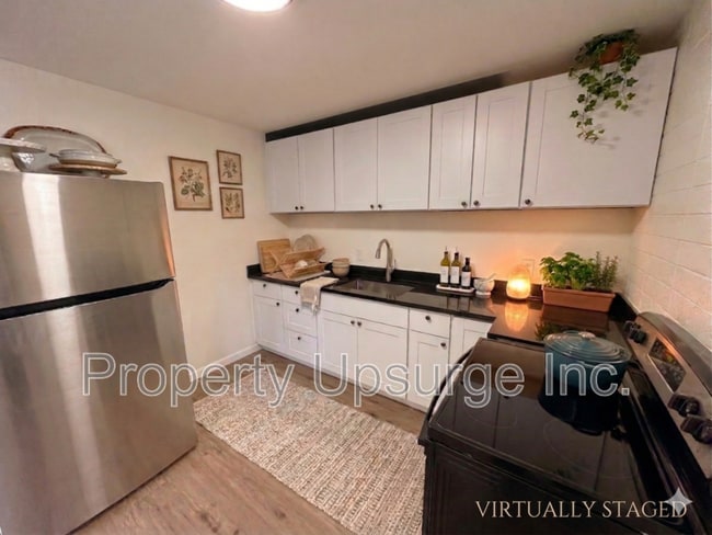 property at 2405 Old Eureka Way