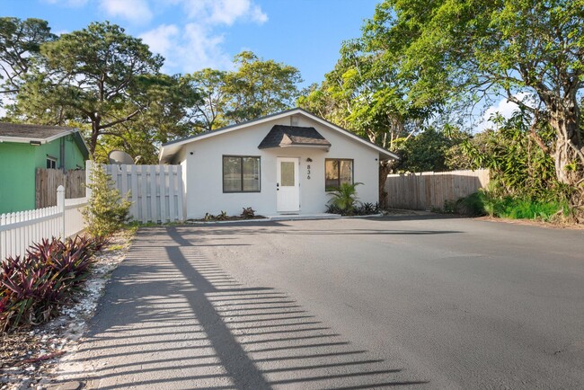 property at 836 SW 13th Ct