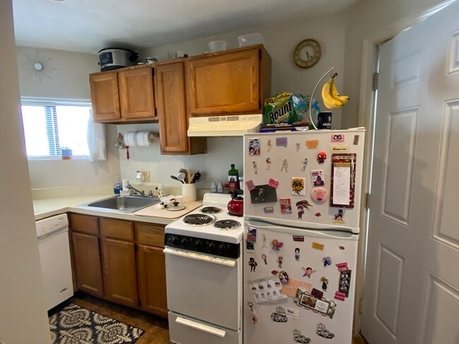 16 Lincoln St in Malden, MA - Building Photo - Building Photo