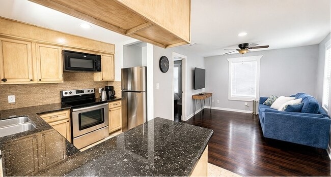 property at 2027 Oxford St