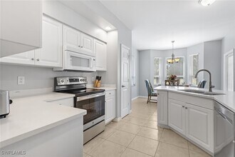 12618 Fox Ridge Dr in Bonita Springs, FL - Building Photo - Building Photo