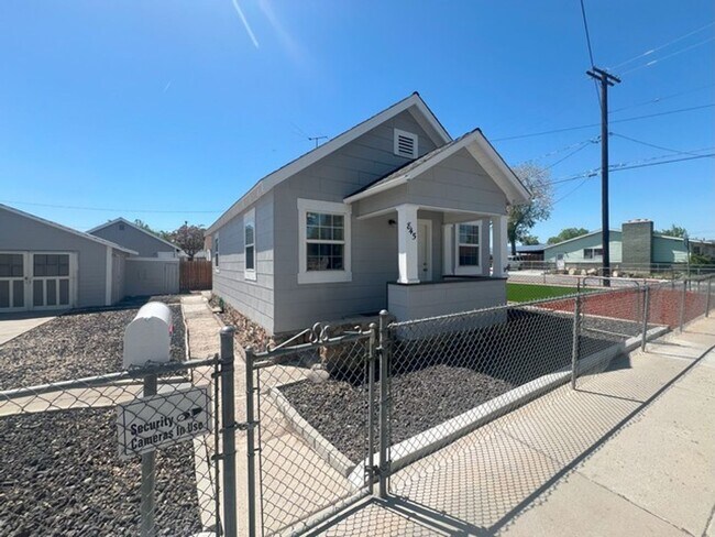 845 12th St in Sparks, NV - Foto de edificio - Building Photo