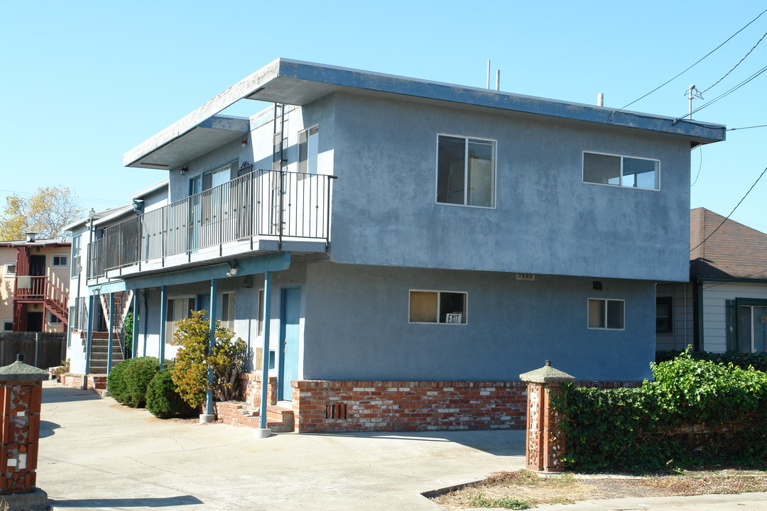 2432 7th St in Berkeley, CA - Foto de edificio