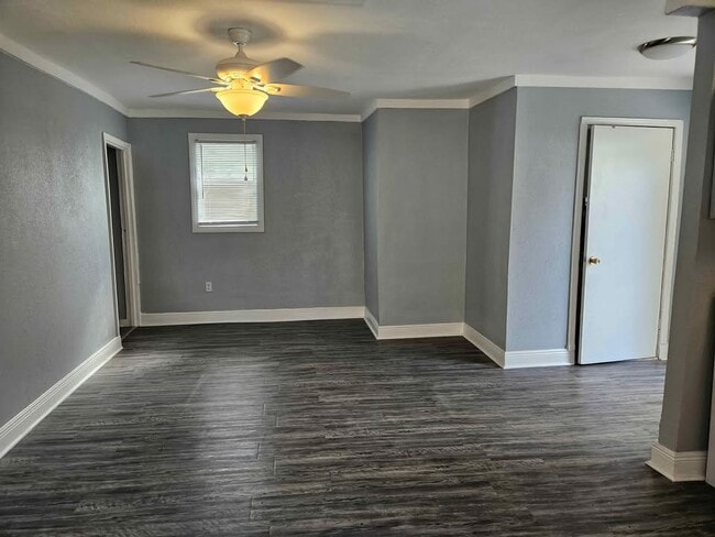 1109 E Okaloosa Ave in Tampa, FL - Building Photo - Building Photo