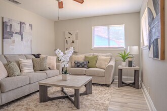 1204 Cedar Dr in Killeen, TX - Building Photo - Building Photo