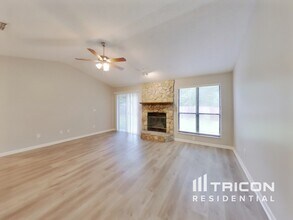 2055 Ashton St in Middleburg, FL - Building Photo - Building Photo