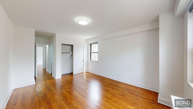 401 E 88th St in New York, NY - Building Photo - Building Photo
