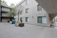 Windsor Court - Windsor Court Apartments in Los Angeles, California
