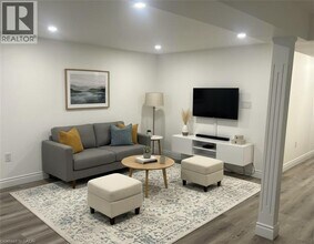 79 Golden Meadow Crescent in Kitchener, ON - Building Photo - Building Photo