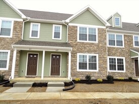 609 Byler Cir in Lebanon, PA - Building Photo