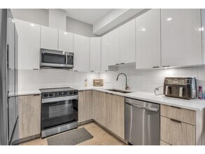 20061 Fraser Hwy in Langley, BC - Building Photo - Building Photo