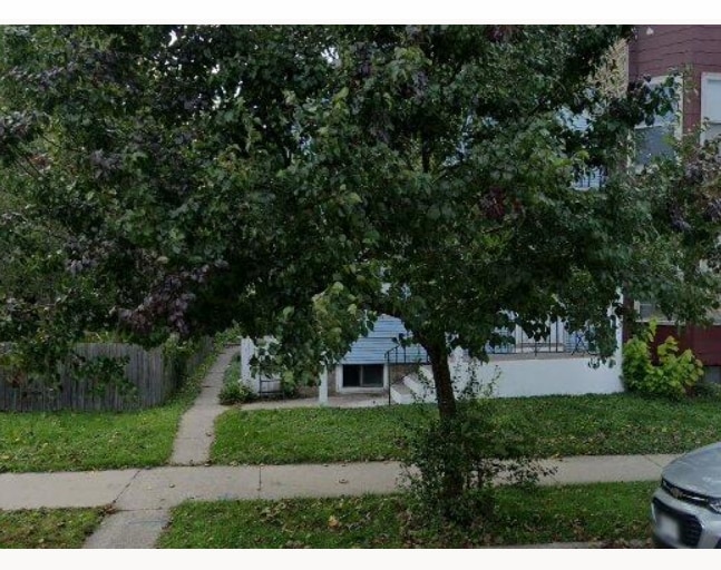 2567 S Logan Ave, Unit Upper apartment in Milwaukee, WI - Building Photo