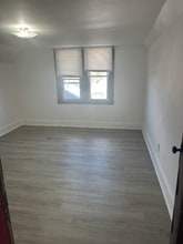 14 St Lawrence St in Manchester, CT - Building Photo - Building Photo