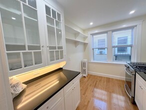 11 Ellery St, Unit 3 in Cambridge, MA - Building Photo - Building Photo