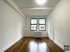 WEST 68 STREET in New York, NY - Foto de edificio - Building Photo