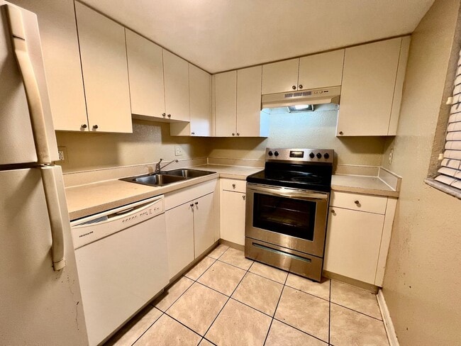 5310 26th St W in Bradenton, FL - Building Photo - Building Photo