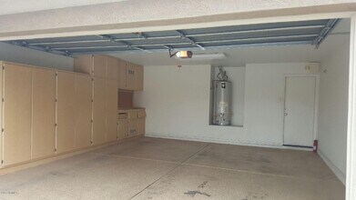 13555 W Watson Ln in Surprise, AZ - Building Photo - Building Photo