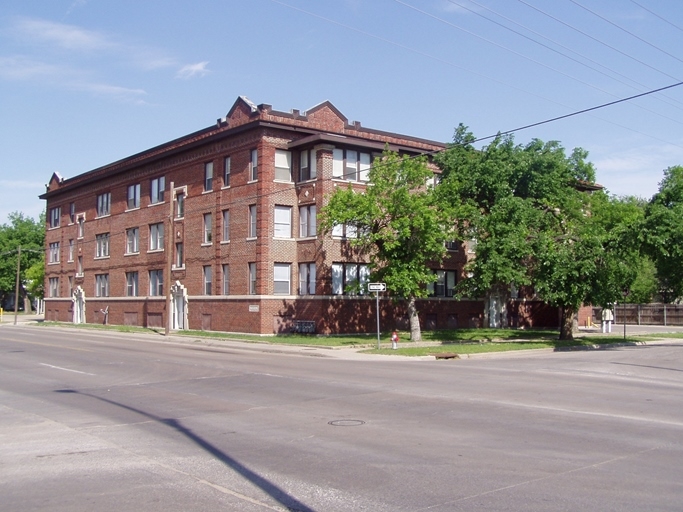 Adeline Apartments in Wichita, KS - Building Photo