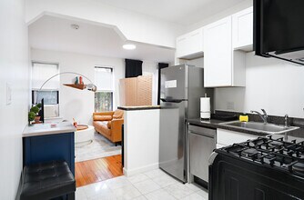 317 E 75th St, Unit SI ID1032001P in New York, NY - Building Photo - Building Photo