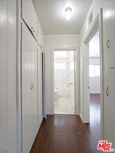 453 N Kingsley Dr-Unit -8 in Los Angeles, CA - Building Photo - Building Photo