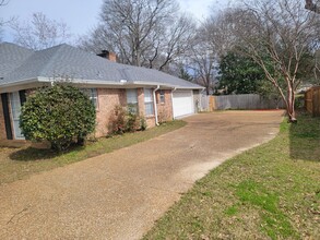 126 Timbercrest Dr in Ridgeland, MS - Building Photo - Building Photo