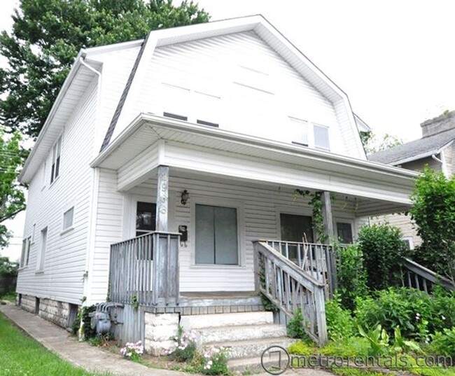 property at 2963-2965-2965 Indianola Ave