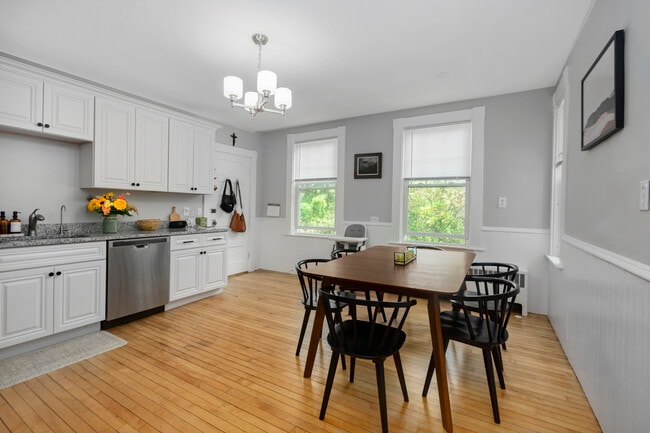 71 New Boston Rd in Bedford, NH - Building Photo - Building Photo