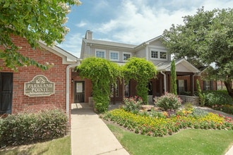 Parkland Pointe in Arlington, TX - Building Photo - Building Photo