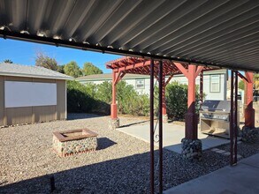 305 Santa Cruz Ave in Bullhead City, AZ - Building Photo - Building Photo
