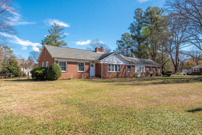 804 Townsend Ave in Gastonia, NC - Building Photo - Building Photo