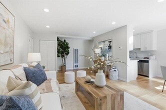 280 Easy St in Mountain View, CA - Foto de edificio - Building Photo