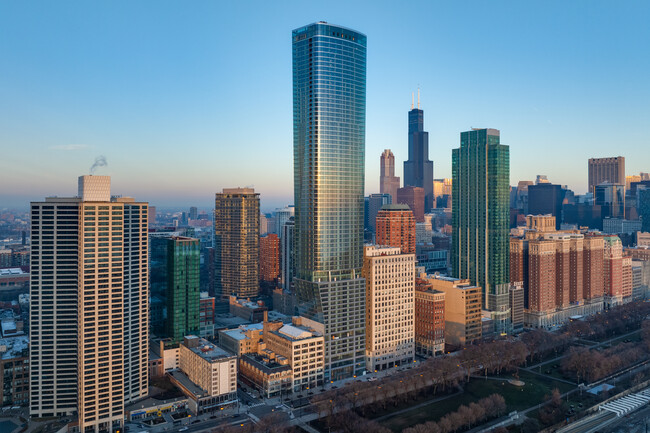 1000M in Chicago, IL - Building Photo - Building Photo