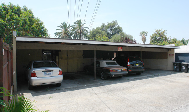 331 A-F E. Palm Ave in Monrovia, CA - Foto de edificio - Building Photo