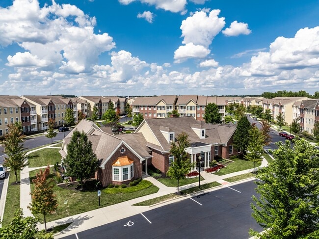 The Avenue at Polaris Apartments