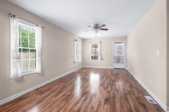 1108 Waverunner Ct E in Nashville, TN - Building Photo - Building Photo